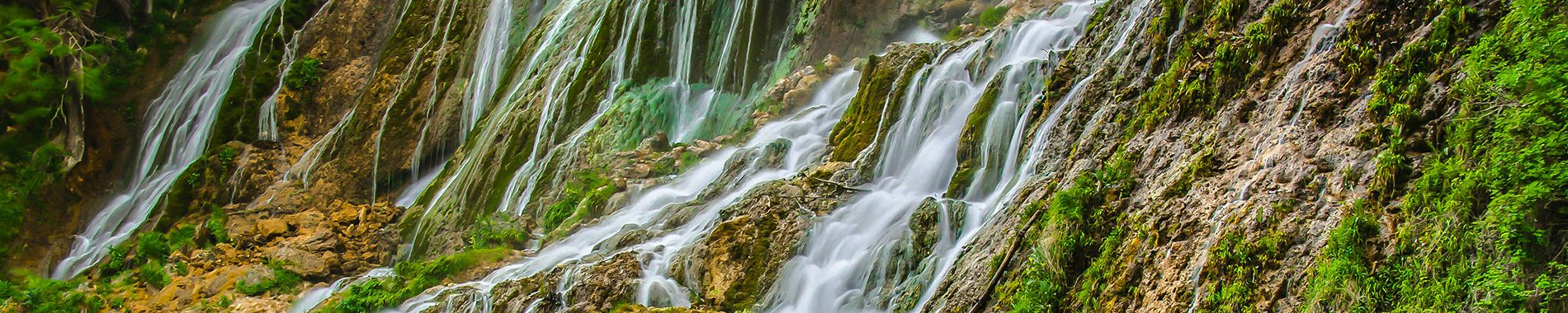 نمایی از آبشار بار نیشابور