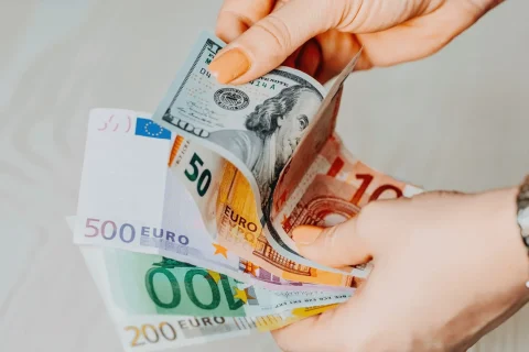 راهنمای دریافت ارز مسافرتی