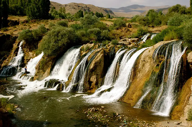 آبشار مرادیه سفر به وان