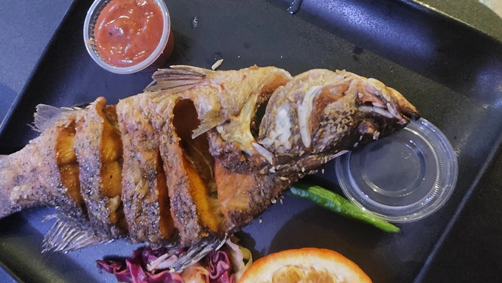 رستوران خرچنگ کیش