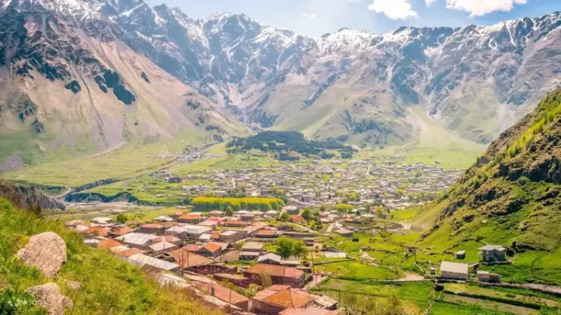شهرهای دیدنی گرجستان استپانسمیندا