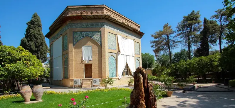جاهای دیدنی شیراز باغ موزه نظر