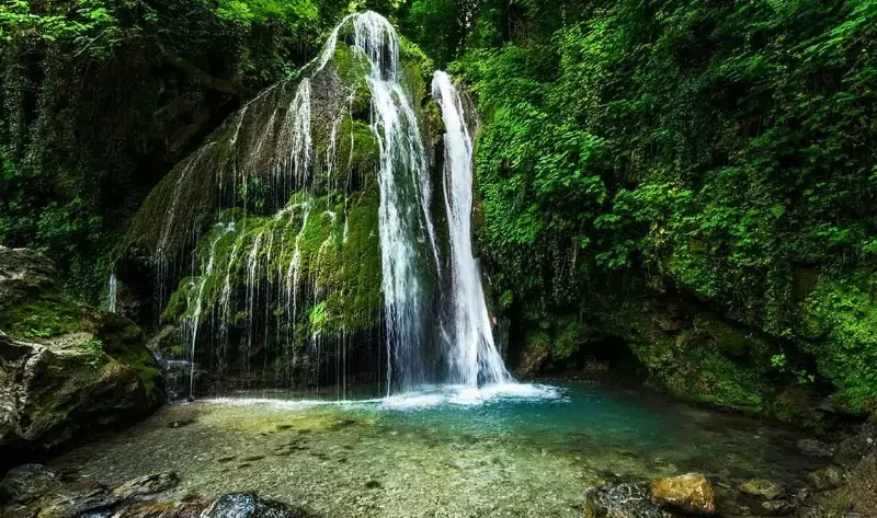 آبشار کوهمره سرخی