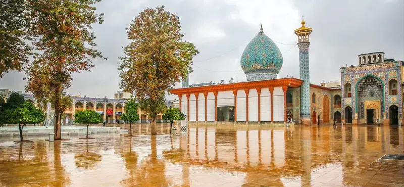 مسجد شاهچراغ از جاهای دیدنی شیراز