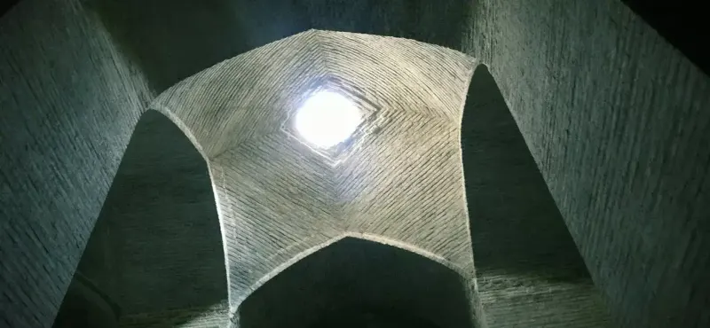 آب انبار وکیل
