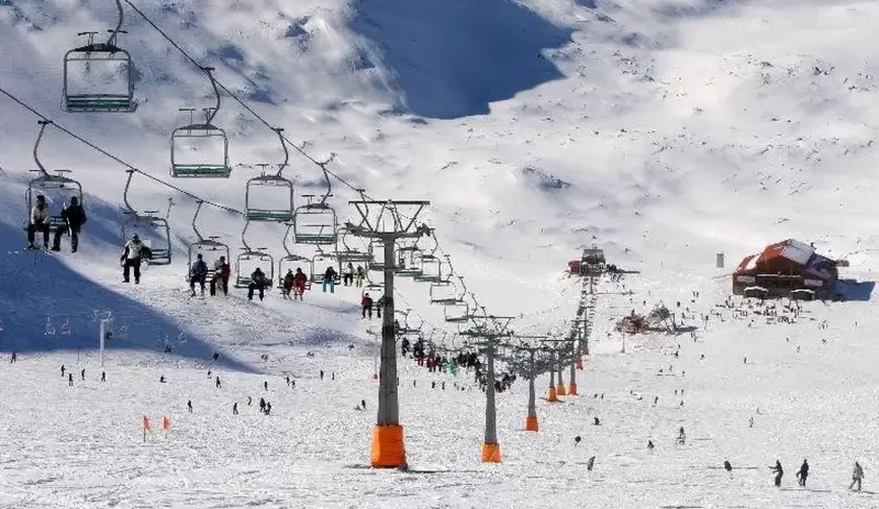 پیست اسکی پولاد کف سپیدان