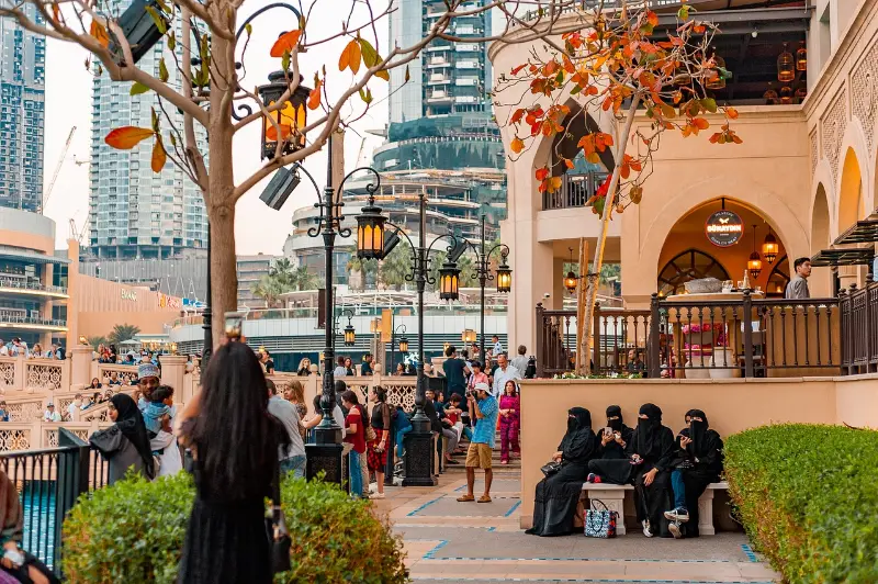 سفر به دبی در پاییز
