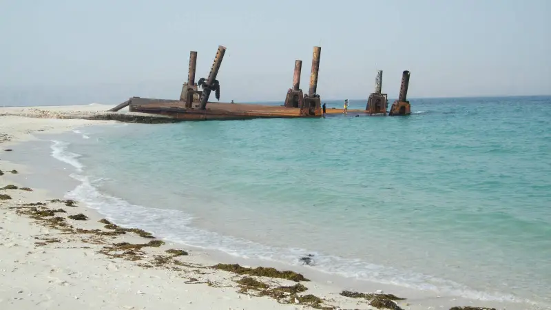 ساحل جزیره هندورابی کیش