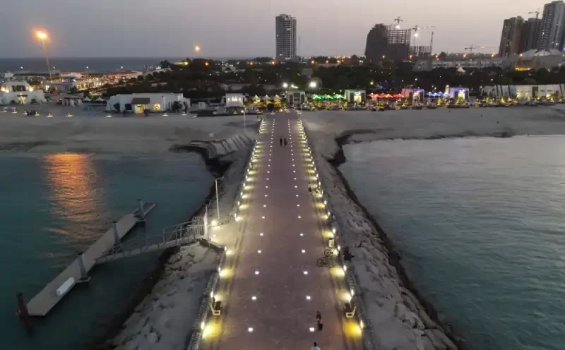 ساحل مارینا کیش در شب