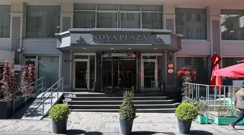 هتل نوا پلازا کریستال استانبول