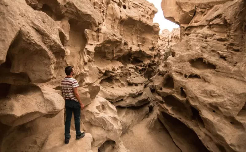 عکاسی در میان صخرههای دره ستارگان