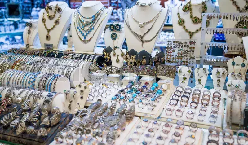 زیورآلات نقرهای در بازار بزرگ استانبول