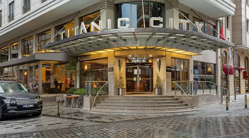 هتل تایتانیک سیتی استانبول