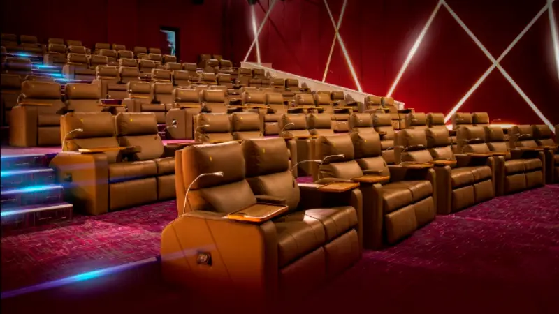 سالنهای سینما ونیزیا استانبول