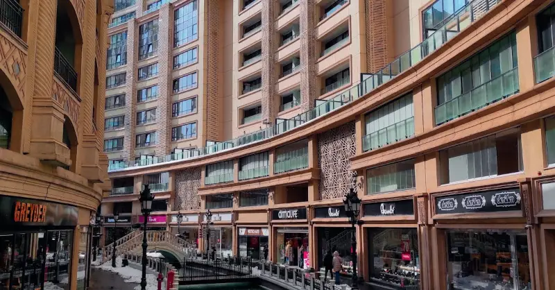 مراکز خرید مختلف ونیزیا استانبول