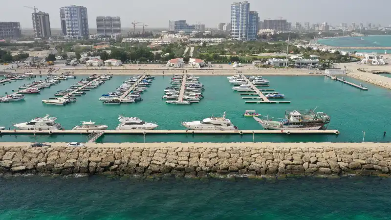 یات کلاب مارینا در جزیره کیش