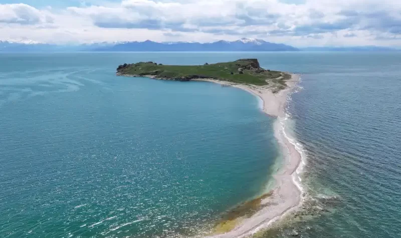 جزیره چارپاناک