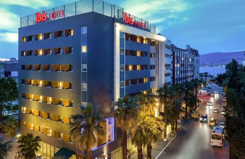 هتل ایبیس ازمیر