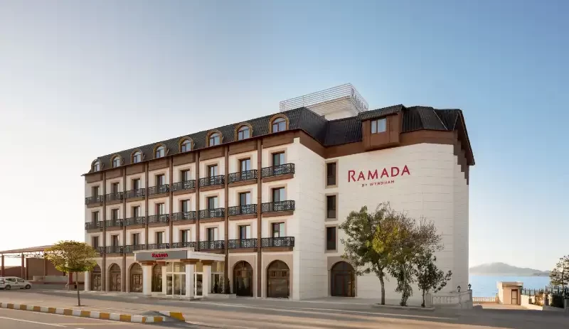 هتل رامادا بای ویندهام