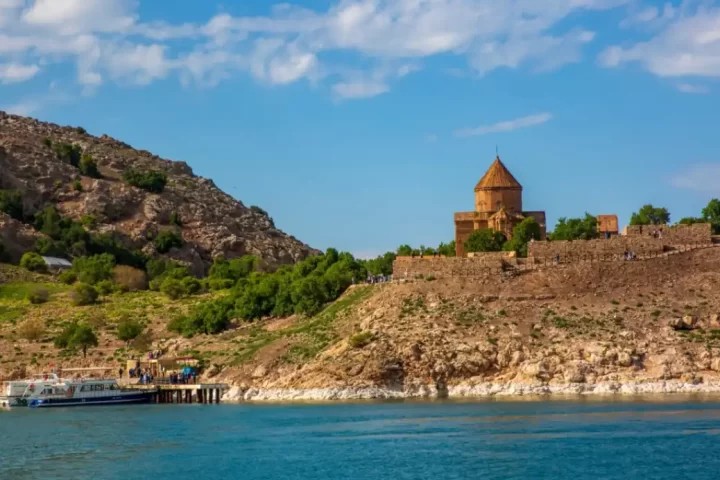 جاهای دیدنی وان