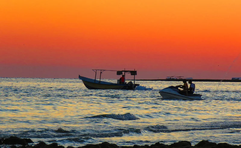 تفریحات و ورزش‌های آبی