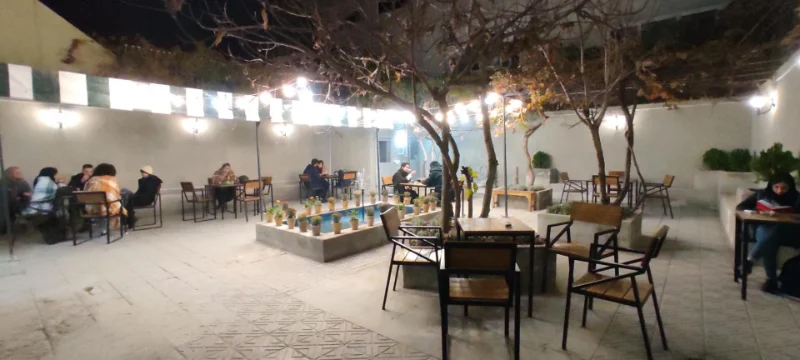 کافه کتاب خانه اکنون مشهد