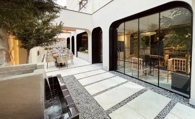 بلک اسکوئر مشهد