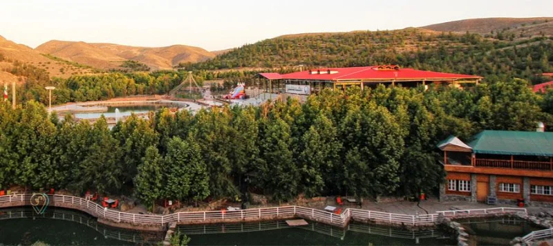 رستوران دهکده شاندیز