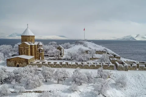 جاهای دیدنی وان ترکیه در زمستان